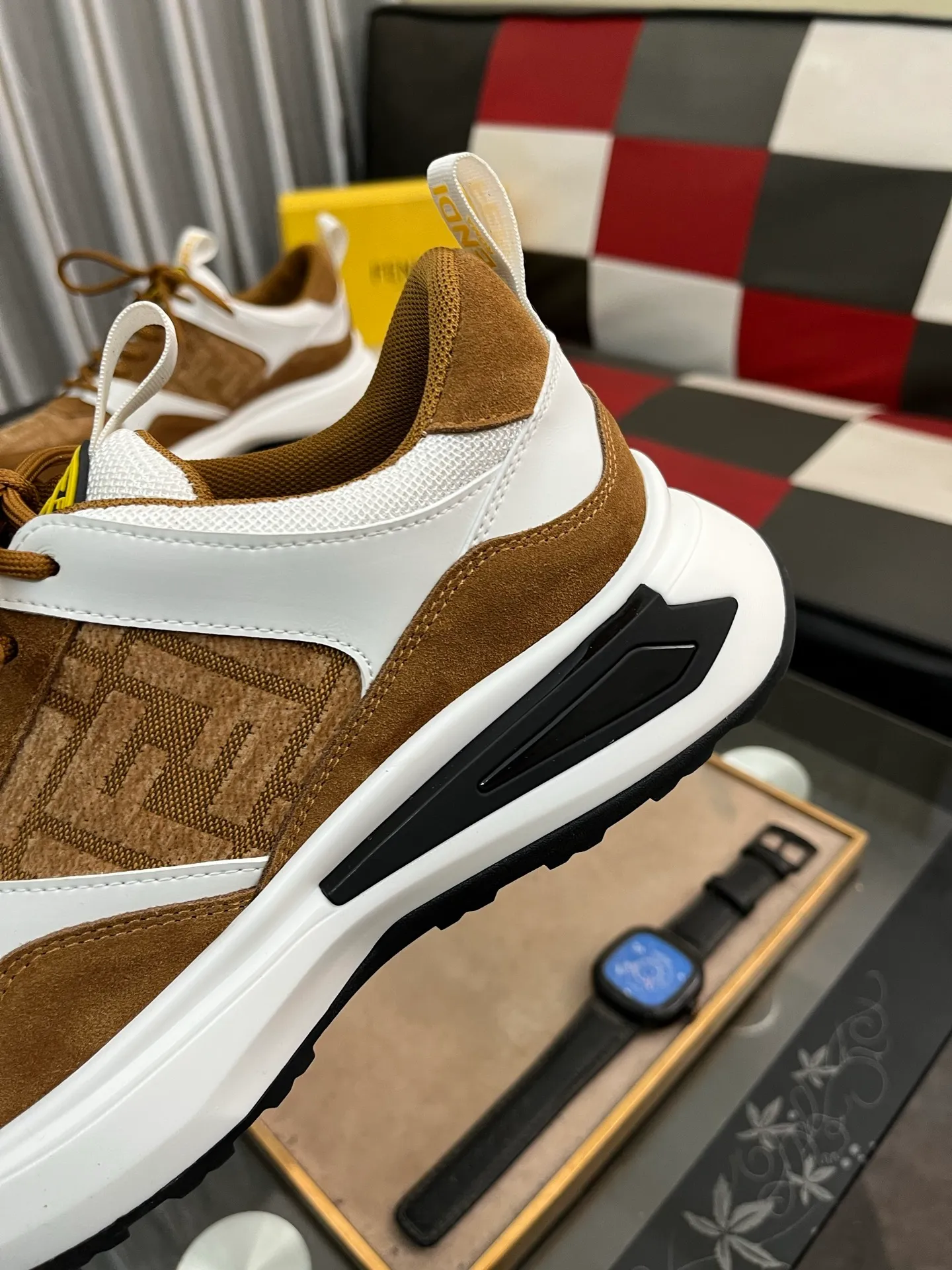 Men's shoes 💰458⌚️⌚️FENDI "FENDI" Regular size: 38-44 (casual shoes) Product materials: Selected cowhide upper, soft sheepskin lining; original outsole. 6️⃣colors available
